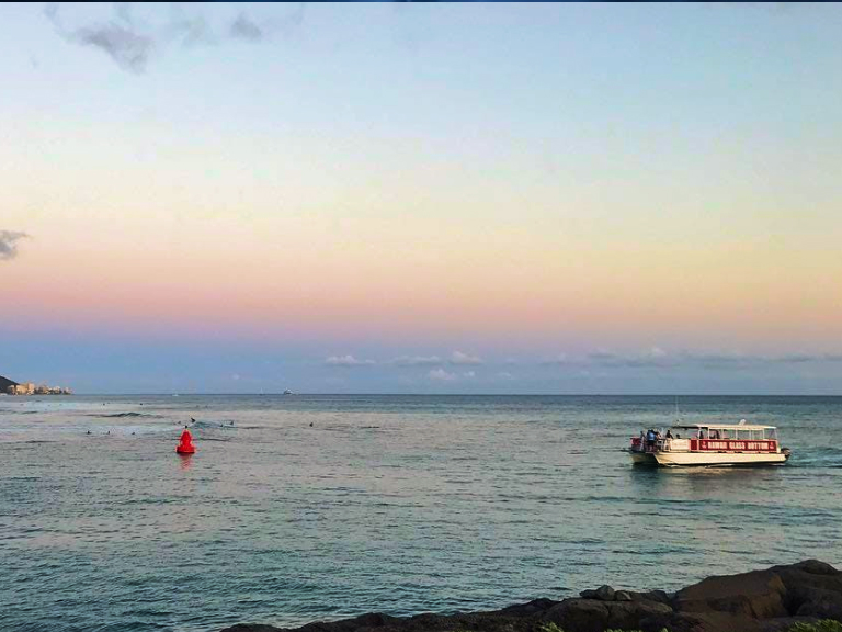 Waikiki Glass Bottom