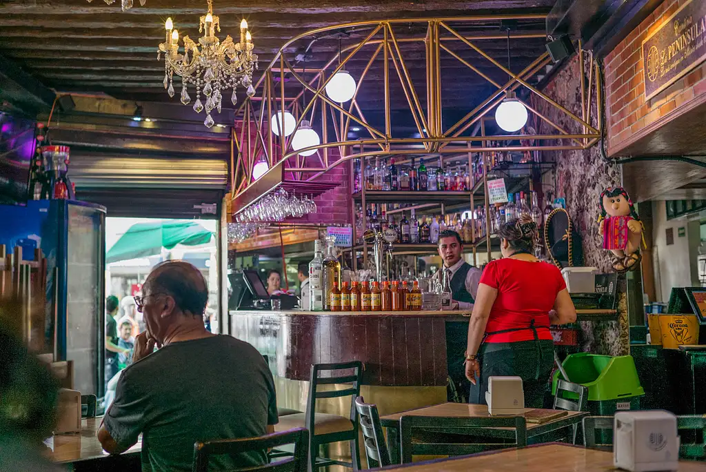 Mexico City Cantina Bar Crawl