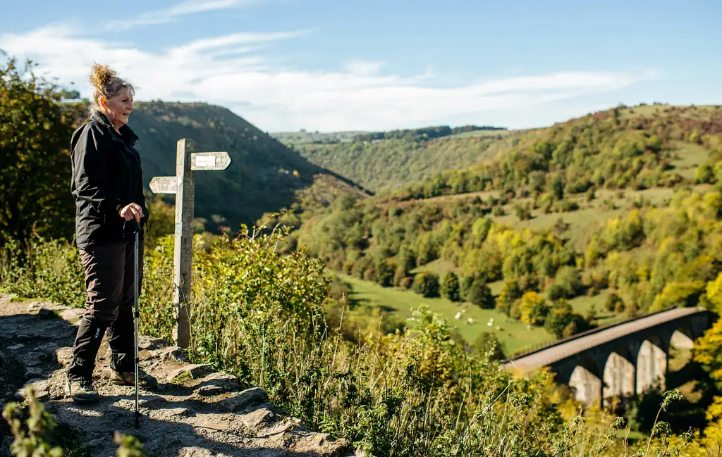 Derbyshire, Peak District, and Peak’s Cavern From Manchester | Small-group Tour