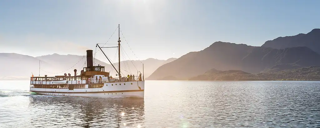 Queenstown Cruise & Wine Tour