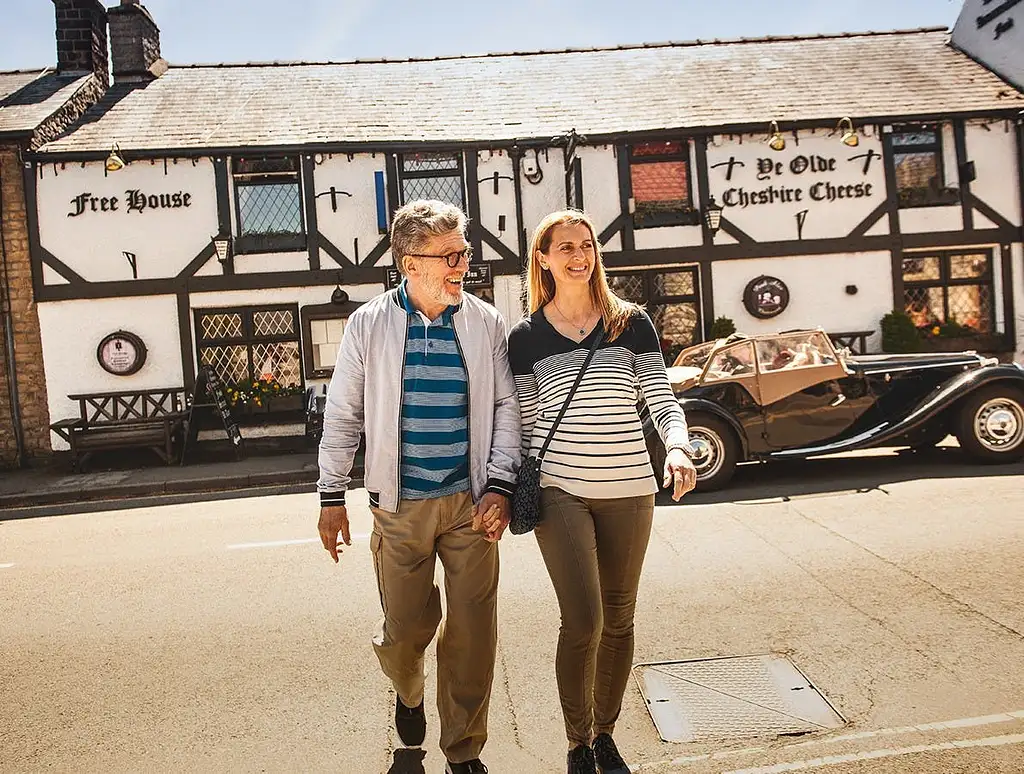 Derbyshire, Peak District, and Peak’s Cavern From Manchester | Small-group Tour