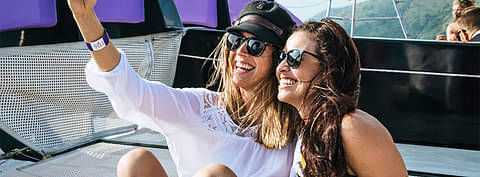 CWS-Camira-Girls-taking-selfie_1920.jpeg