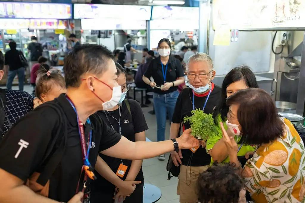 Singapore Hawker Food Tour in Chinatown