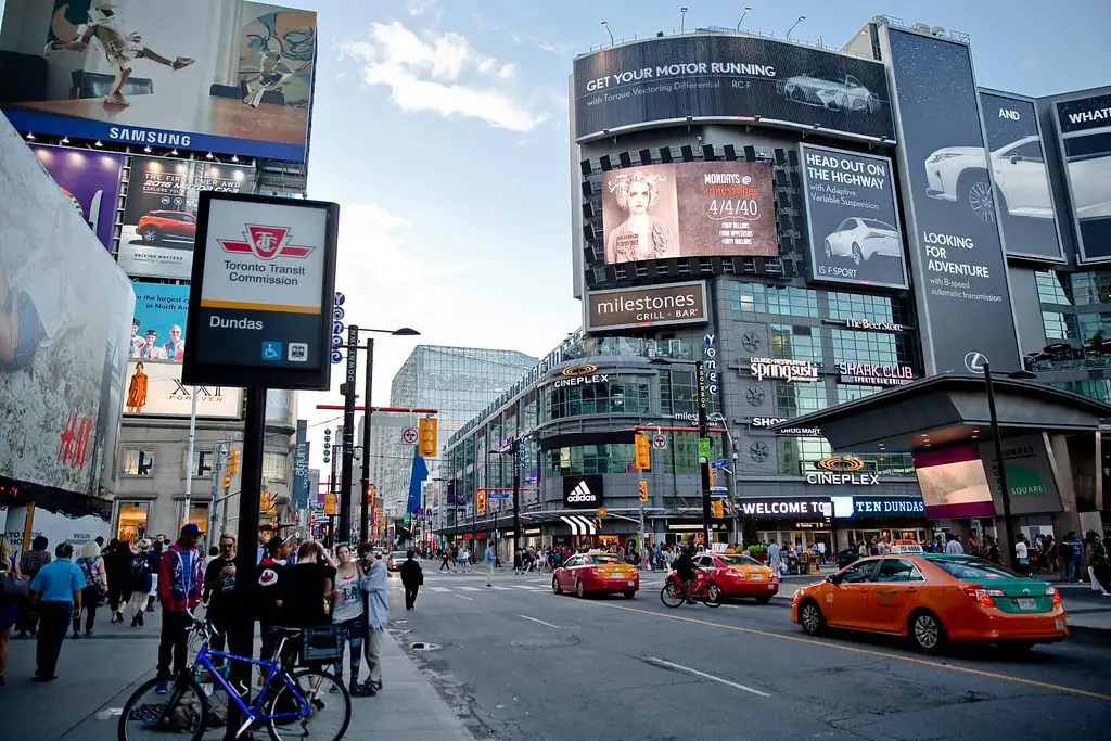Scenic Toronto Night Tour
