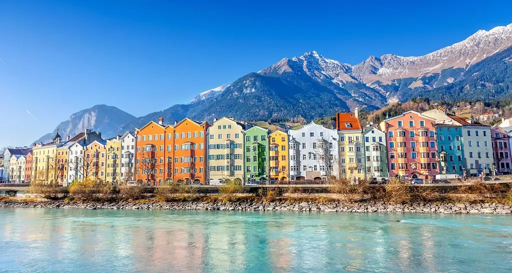 34 Day Ultimate Europe: Berlin, Tuscany & Greek Temples | G Adventures 18-35's
