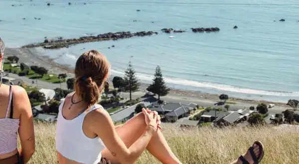 'Southern Round-up' Bus Pass | NZ South Island | Kiwi Experience