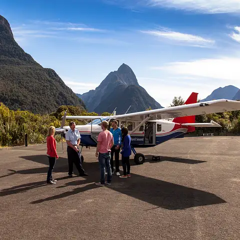 Fly cruise fly milford sound1