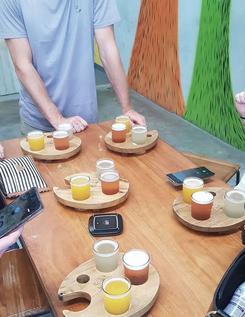 Gold Coast Brewery & Distillery Hopping – Price per Private Bus