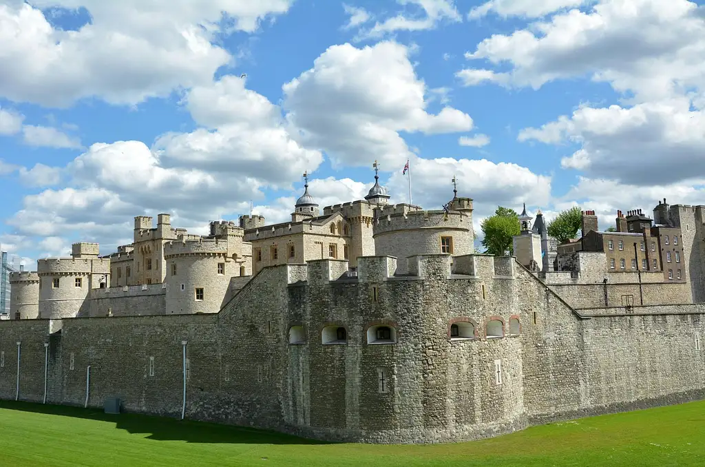 Tower of London and Private Audience With Beefeater Guard | Private Tour