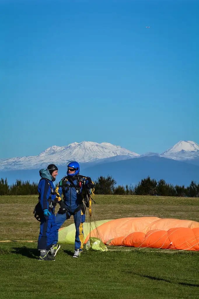 Skydive Taupo: Tandem Skydiving up to 15,000ft