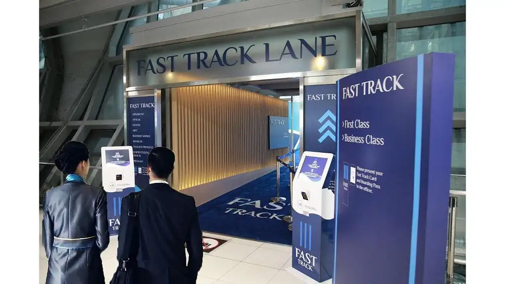 Phuket Airport Fast Track Customs Pass With Assistant | Arrival to airport