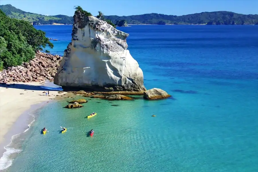 16 Day Amplified NZ Tour | Auckland To Christchurch (Or Reverse) | Haka Tours