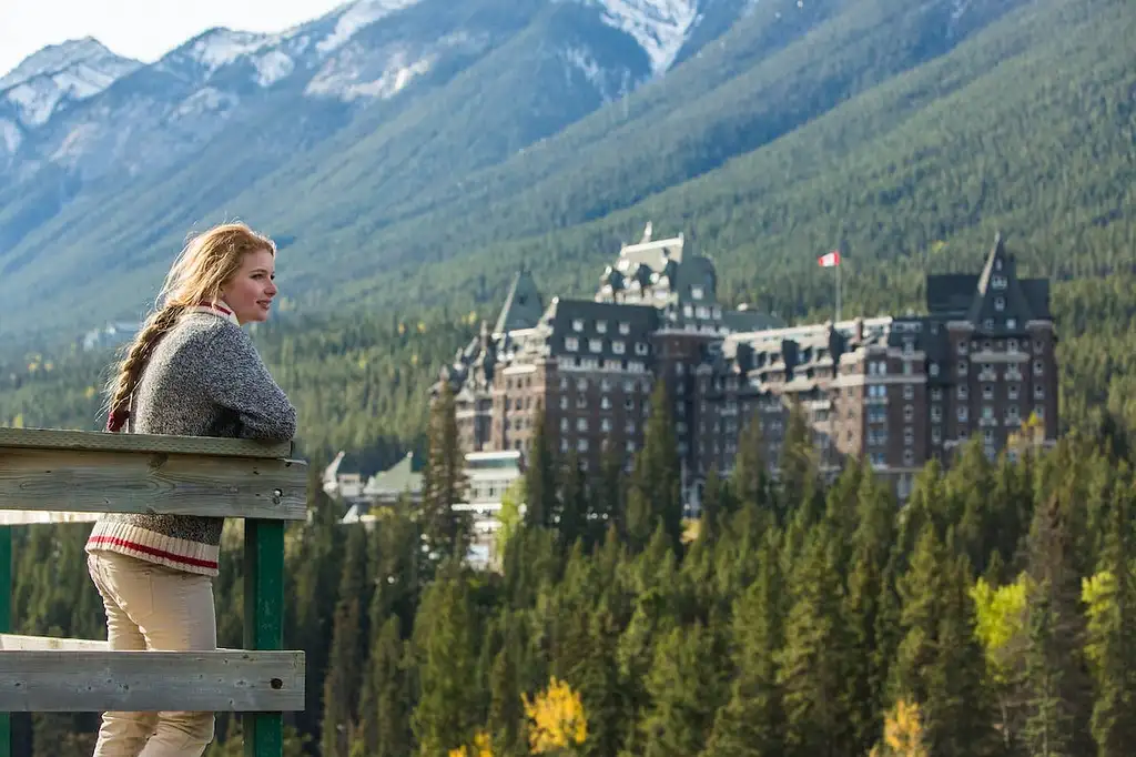 Banff Area And Canyon Guided Walking Tour