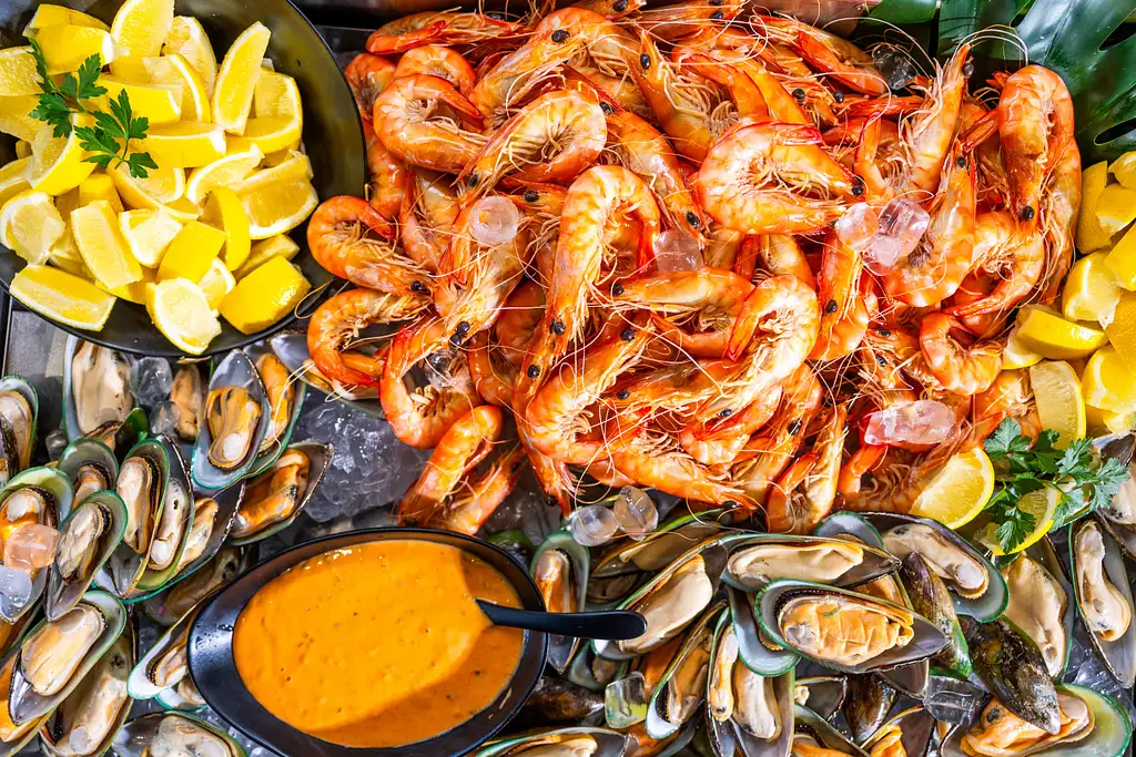 Buffet Lunch Cruise | Gold Coast