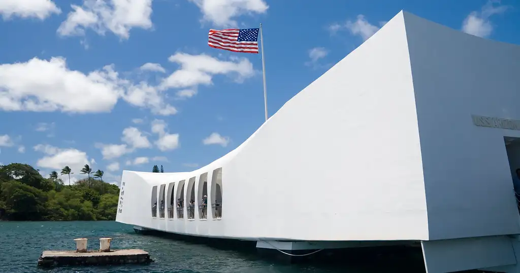 Pearl Harbor Arizona Memorial, and Honolulu City Highlights Tour