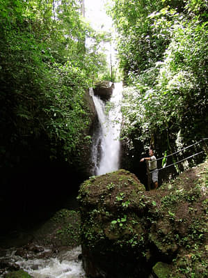 guanacaste-waterfall
