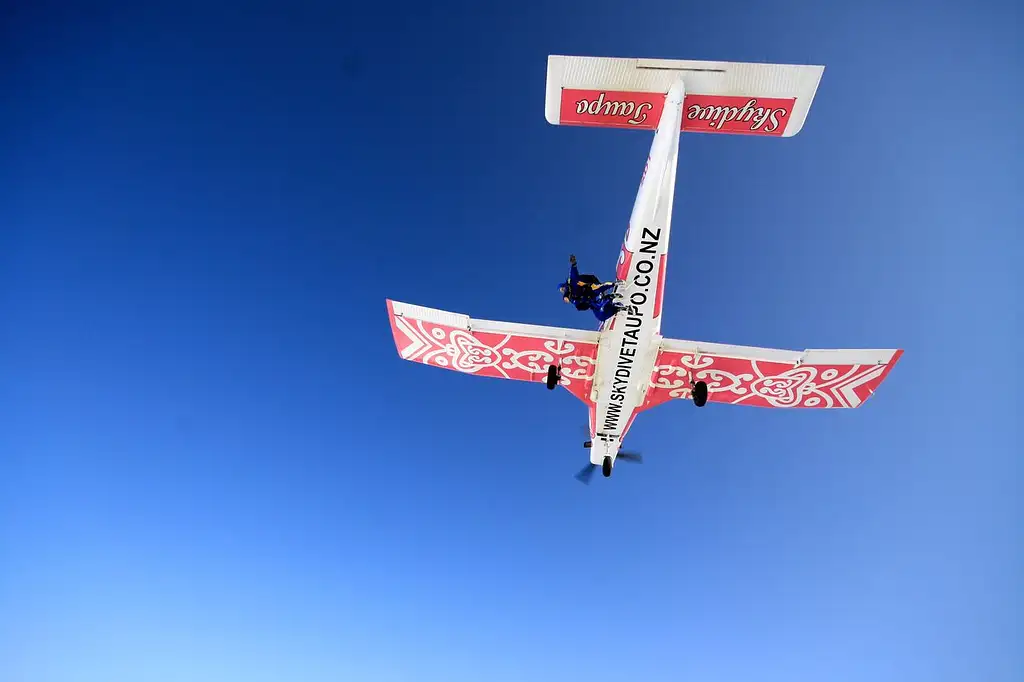 Skydive Taupo: Tandem Skydiving up to 15,000ft
