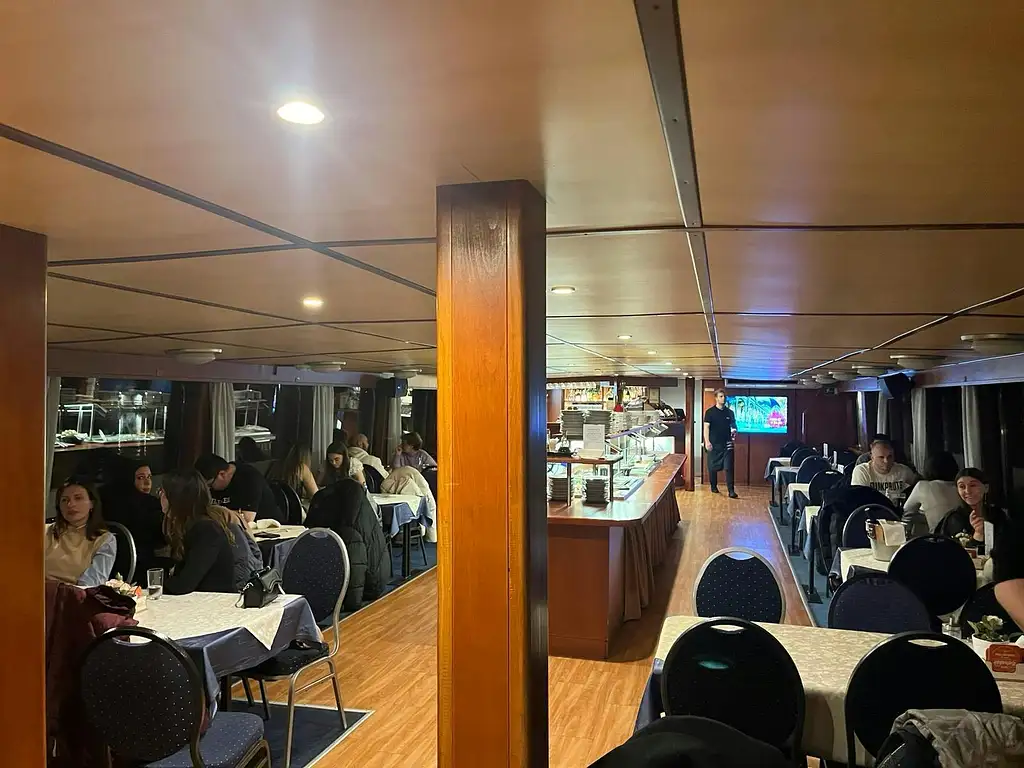 Prague Evening Cruise with Buffet-Style Dinner