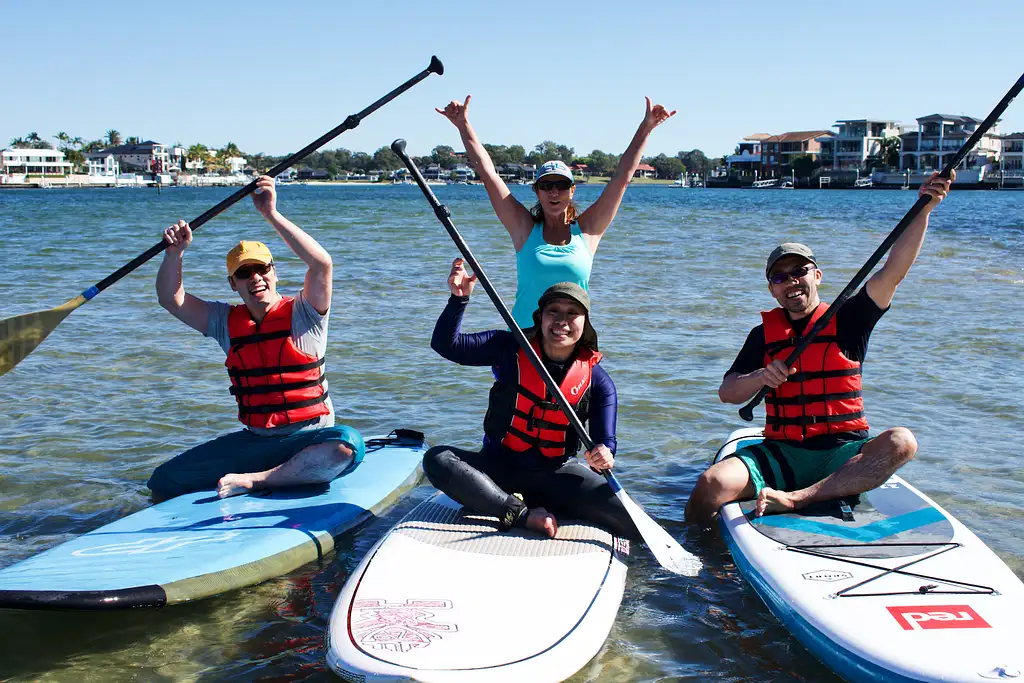 Stand Up Paddle (SUP) Beginner Lesson – Surfers Paradise