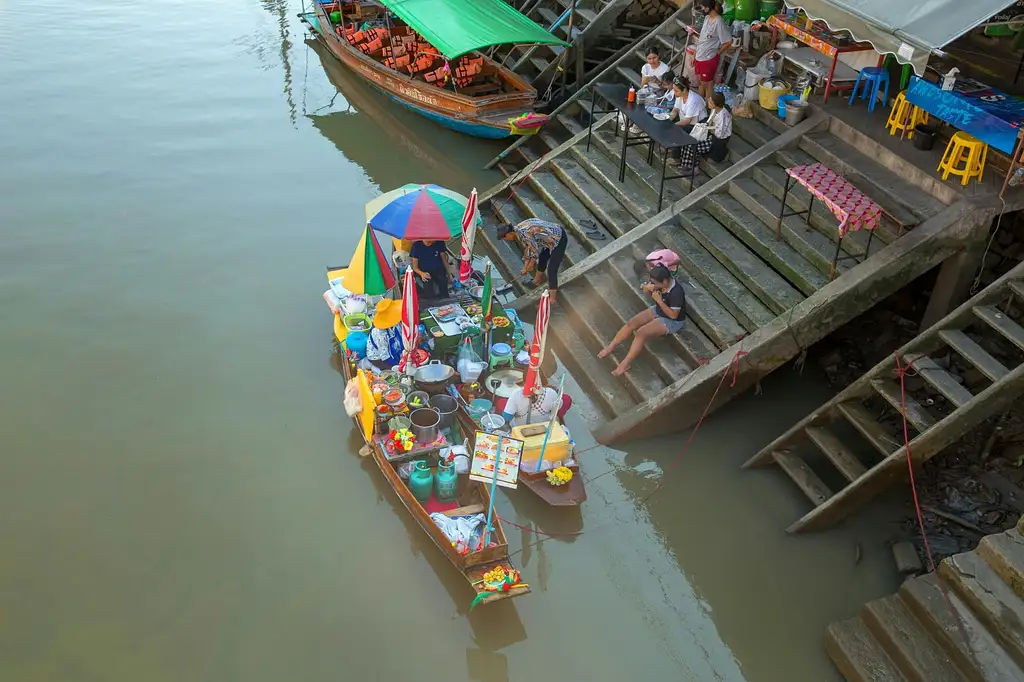 Railway Market and Amphawa Floating Market Tour from Bangkok