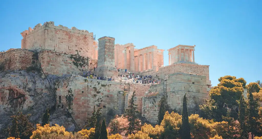 34 Day Ultimate Europe: Berlin, Tuscany & Greek Temples | G Adventures 18-35's
