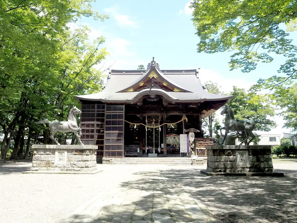 Visit Shinto Shrine and Taste Locally Brewed Sake