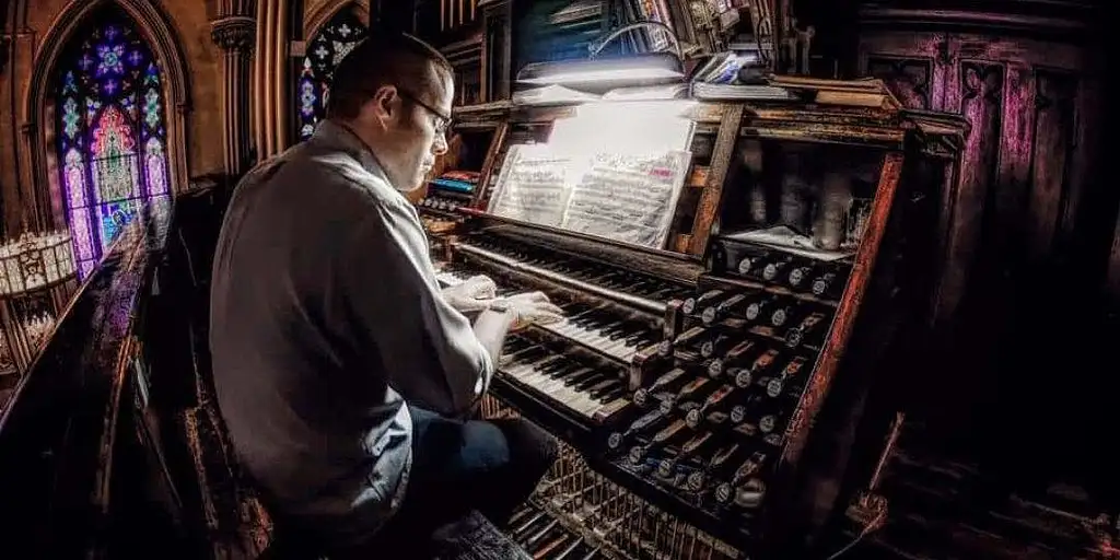 Catacombs By Candlelight Guided Tour In New York City