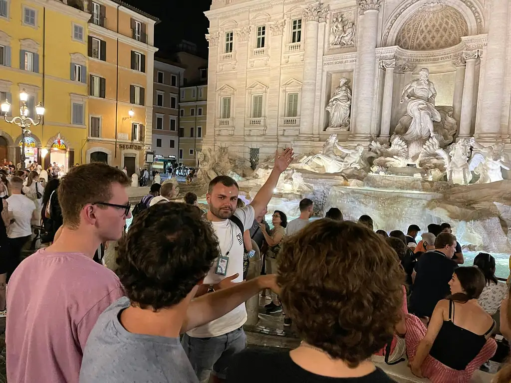 Wonders Of Rome At Night Walking Tour