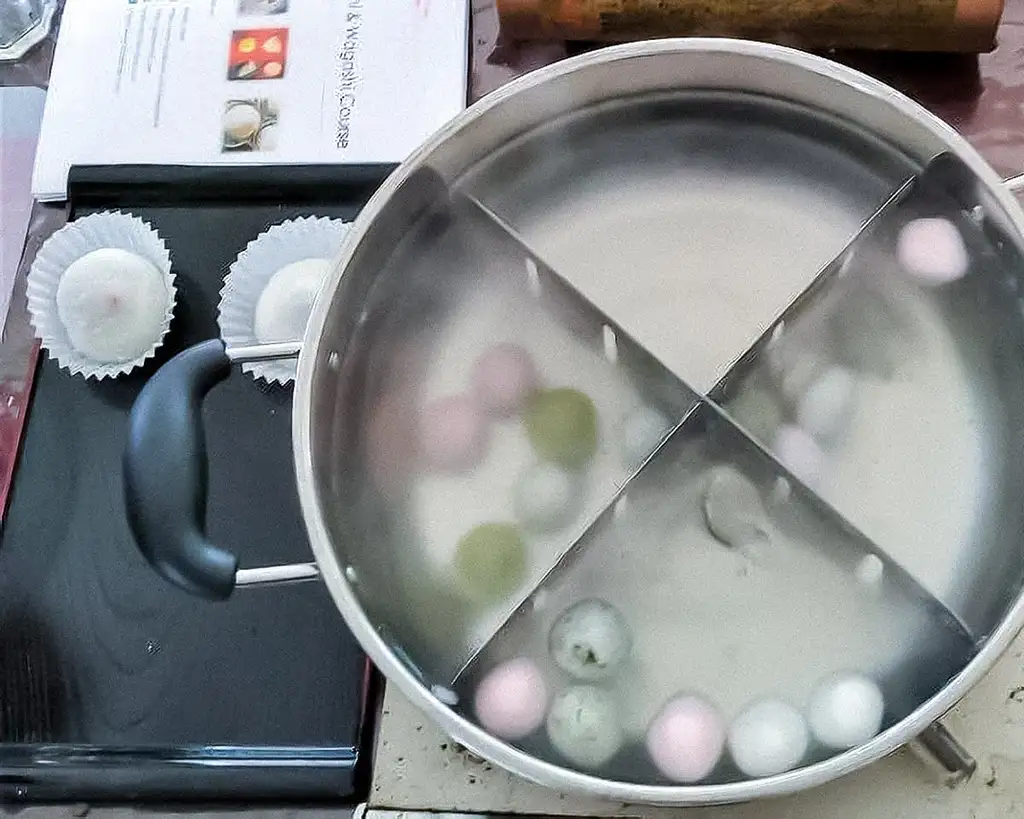 Tokyo Mochi-Making Class