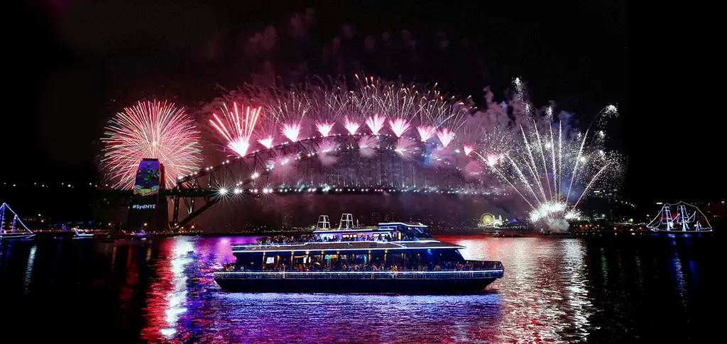 New Year's Eve Cruise on Sydney Harbour | Bella Vista