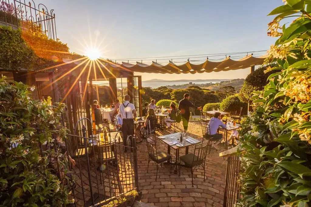 Zip, Wine and Dine - Waiheke Island package, Auckland ferry included