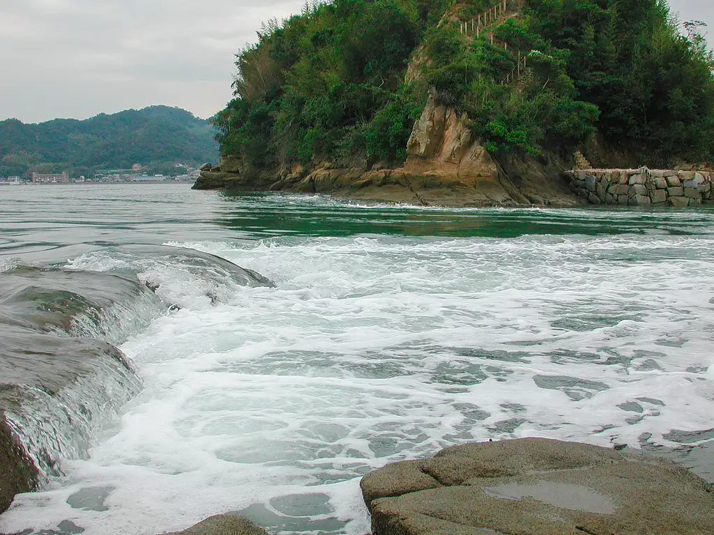 Murakami Suigun Museum Tour and Cruise
