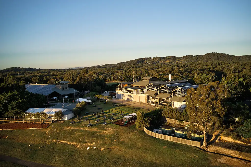 Winery Tour & Tasting Sirromet | Brisbane