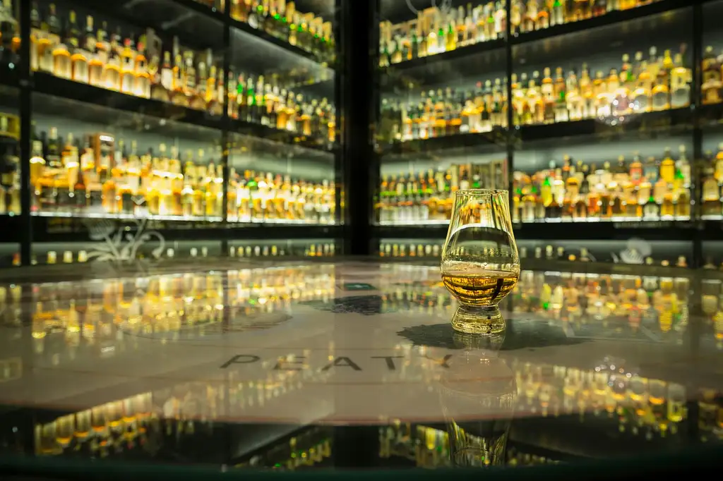 The Scotch Whisky Experience | Silver Whisky Tour With Tasting