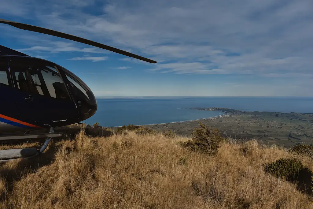 Mt Fyffe Summit - Helicopter Flight