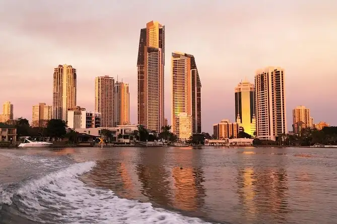 Sunset Cruise Around Surfers Paradise