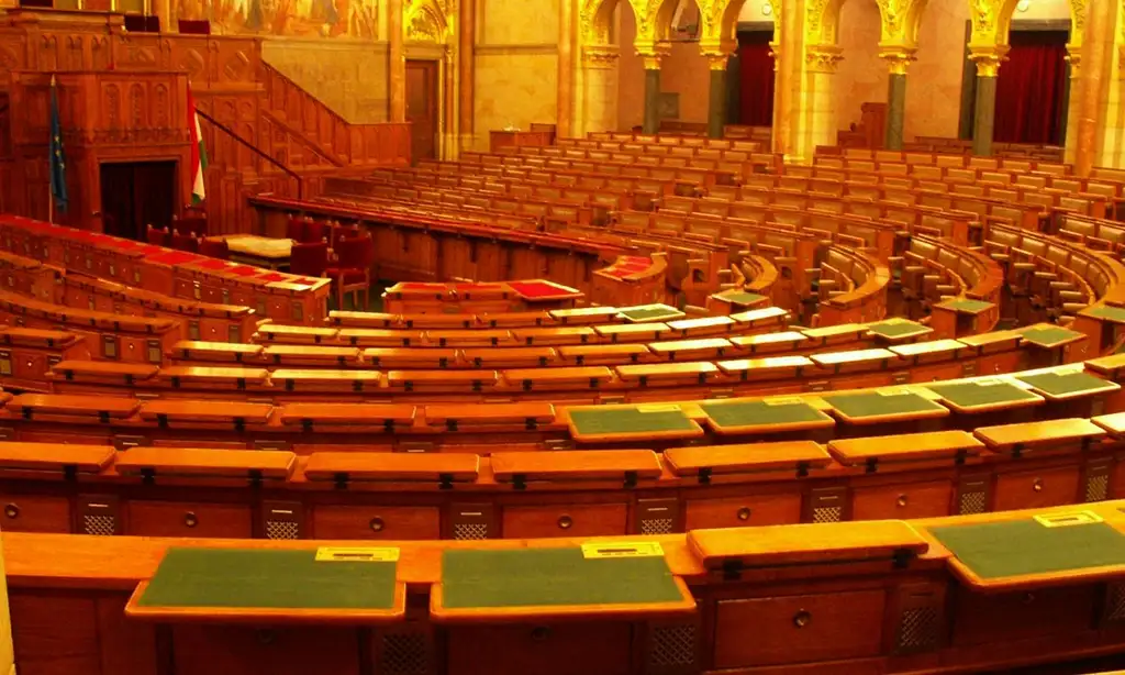 Budapest Grand City Tour and Parliament Visit | ** Must have EU Passport