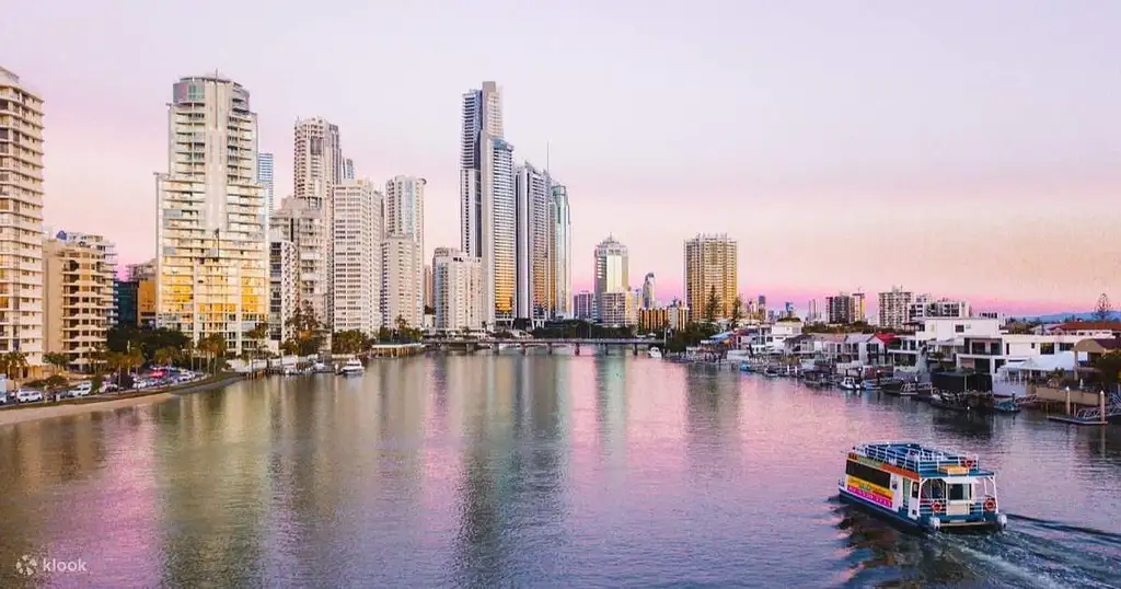 Sunset Cruise Around Surfers Paradise