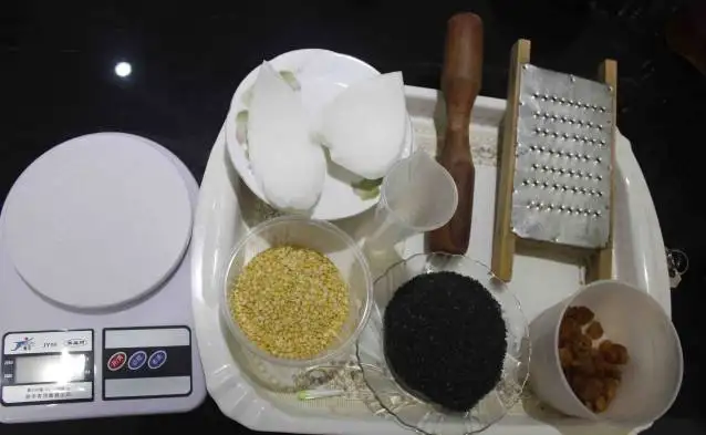 Dessert Making With A Celebrated Local Streetfood Stall-Owner