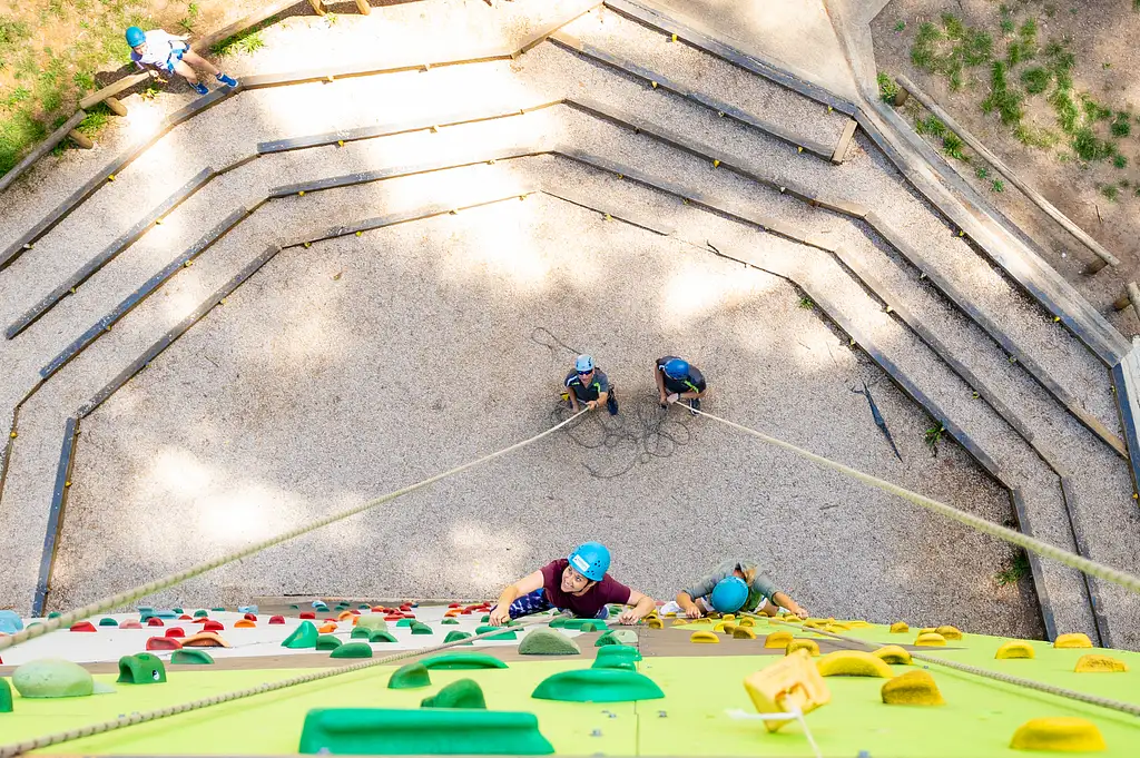 Mount Lofty Adventure Hub | Rock Climbing + Zipline & Mega Swing