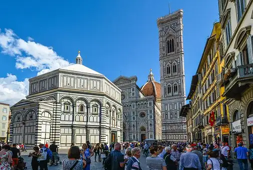 Walking tour in Florence
