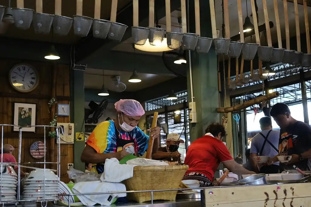 Railway Market and Amphawa Floating Market Tour from Bangkok