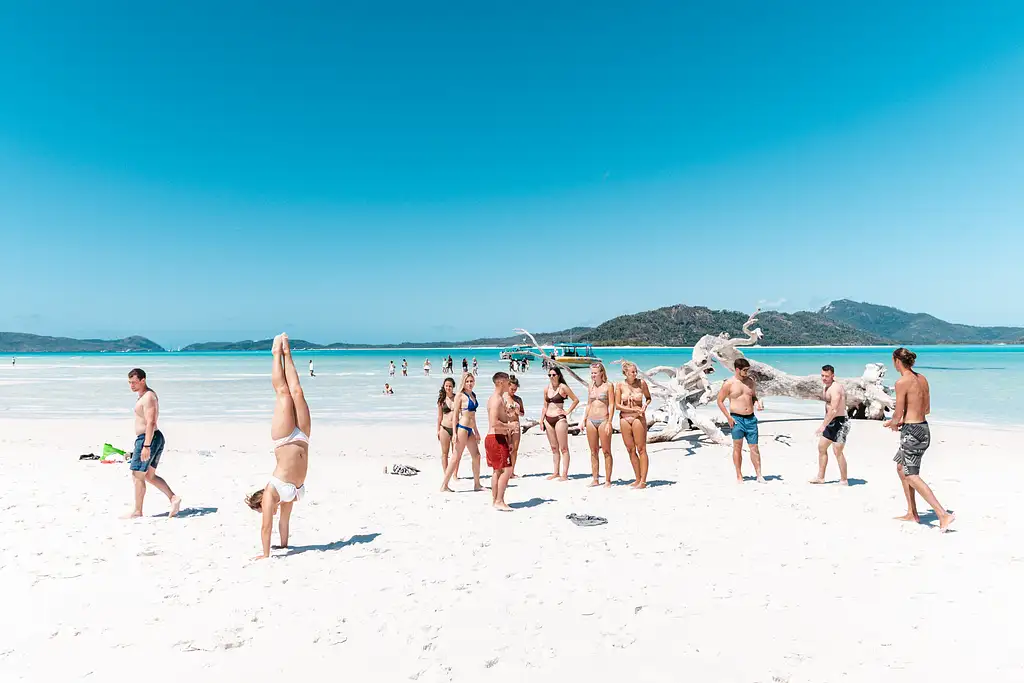 4 Day, 3 Night Whitsunday Sailing Tour On Maxi Yacht Condor (last sailing 22 April 2023)