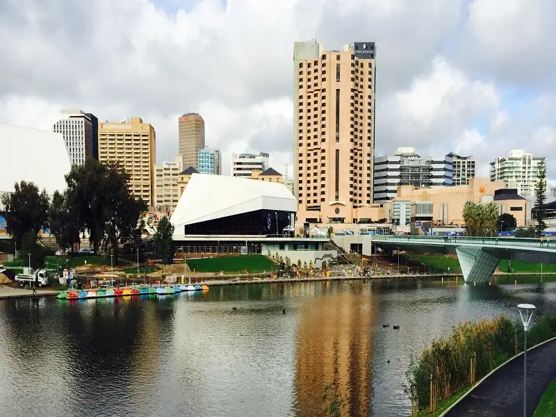 4H Adelaide City Highlights, Mt Lofty & Hahndorf Tour