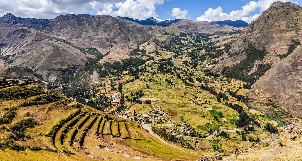 7 Day Inca Adventure: Cusco, Machu Picchu & the Best Views Ever | G Adventures 18 to 35's