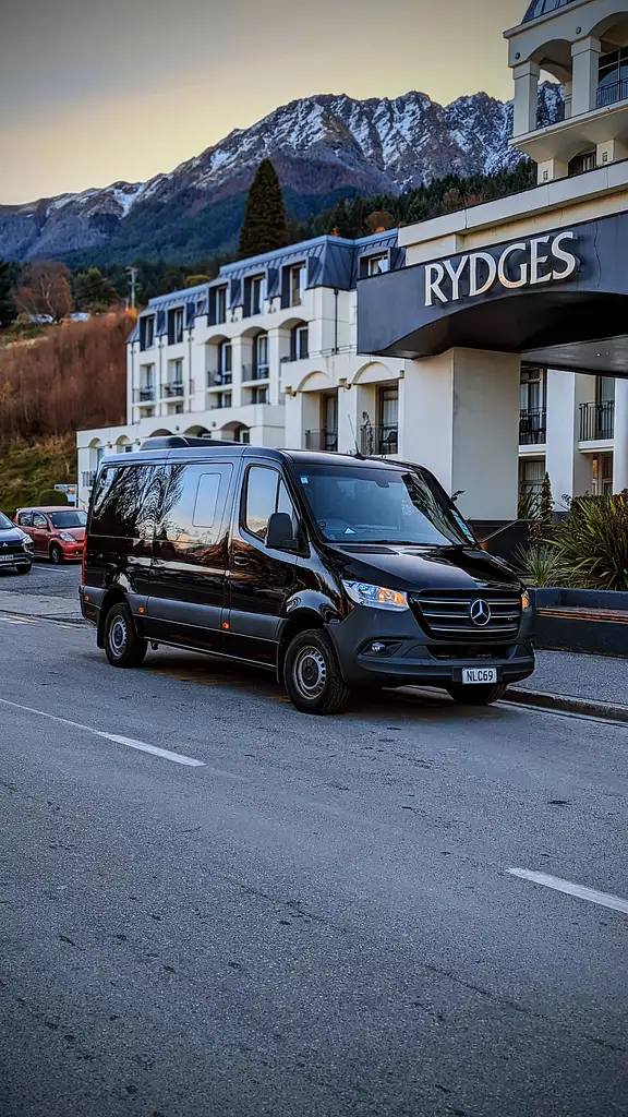 The Ultimate Luxury Hop-on Hop-off Wine Tour | From Queenstown