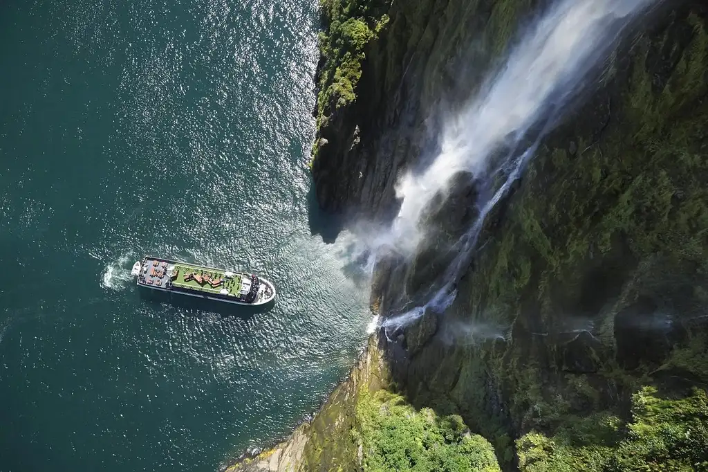 Milford Sound Cruise on Haven
