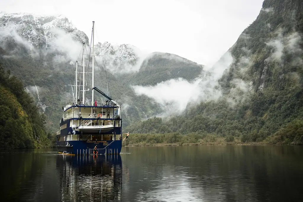 Doubtful Sound Overnight Cruise (2 Nights)