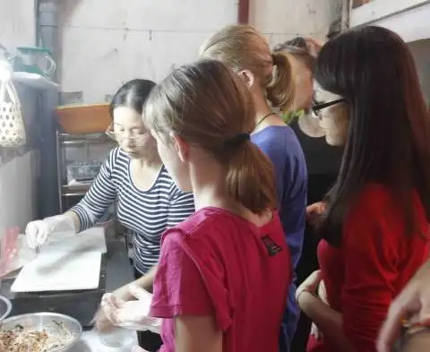 vietnam street food cooking tours
