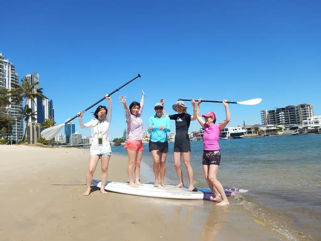 Stand Up Paddle (SUP) Beginner Lesson – Surfers Paradise